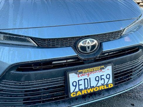 Used 2020 Toyota Corolla LE image 28