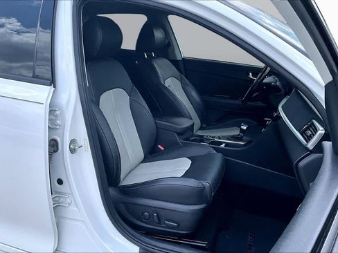 Used 2019 Kia Optima EX w/ EX Premium Package FWD image 9