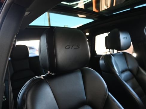 Used 2018 Porsche Macan GTS AWD/4WD image 35