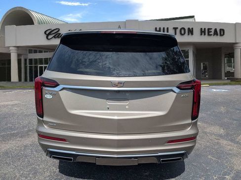 Used 2022 Cadillac XT6 Premium Luxury w/ Technology Package AWD/4WD image 5
