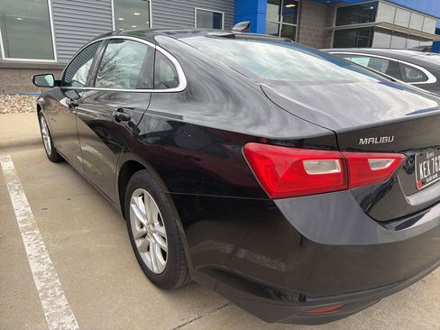 Used 2016 Chevrolet Malibu LT image 3