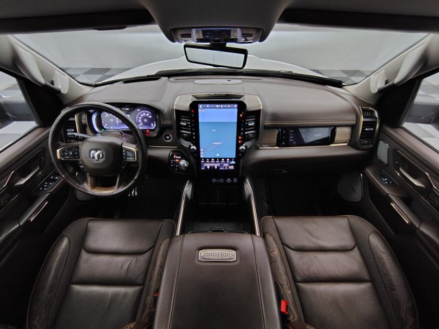 Used 2025 RAM 1500 Limited AWD/4WD image 2