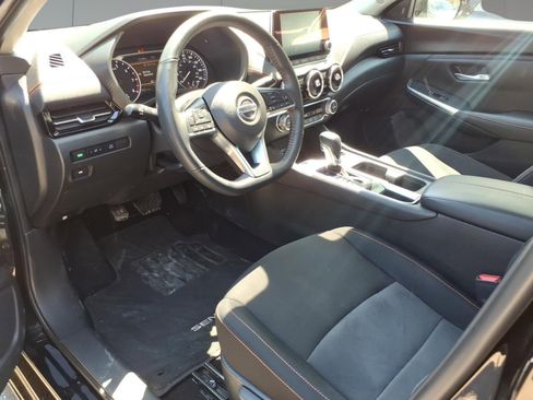 Used 2023 Nissan Sentra SR FWD image 11