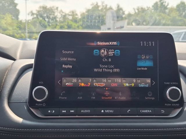 Used 2025 Nissan Rogue SV FWD image 22