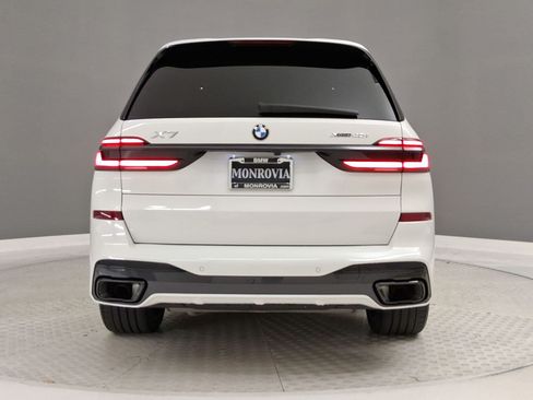 Used 2024 BMW X7 xDrive40i w/ M Sport Package AWD/4WD image 10