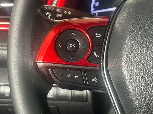 Used 2021 Toyota Camry SE FWD image 24
