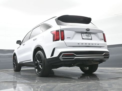 Used 2021 Kia Sorento SX image 45