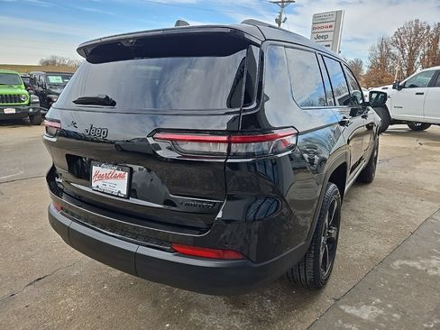 New 2025 Jeep Grand Cherokee L Limited w/ Luxury Tech Group II image 10