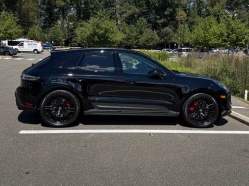 Used 2025 Porsche Macan GTS image 5