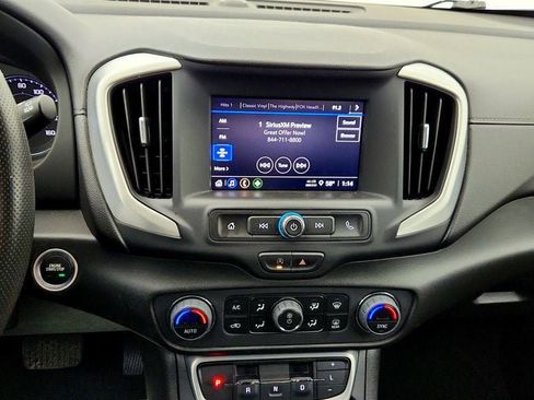 Used 2024 GMC Terrain SLE w/ Driver Convenience Package AWD/4WD image 16