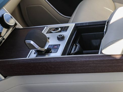 Certified 2023 Land Rover Range Rover SE AWD/4WD image 29