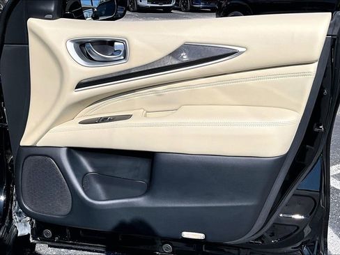 Certified 2020 INFINITI QX60 Luxe w/ Essential Package FWD image 26