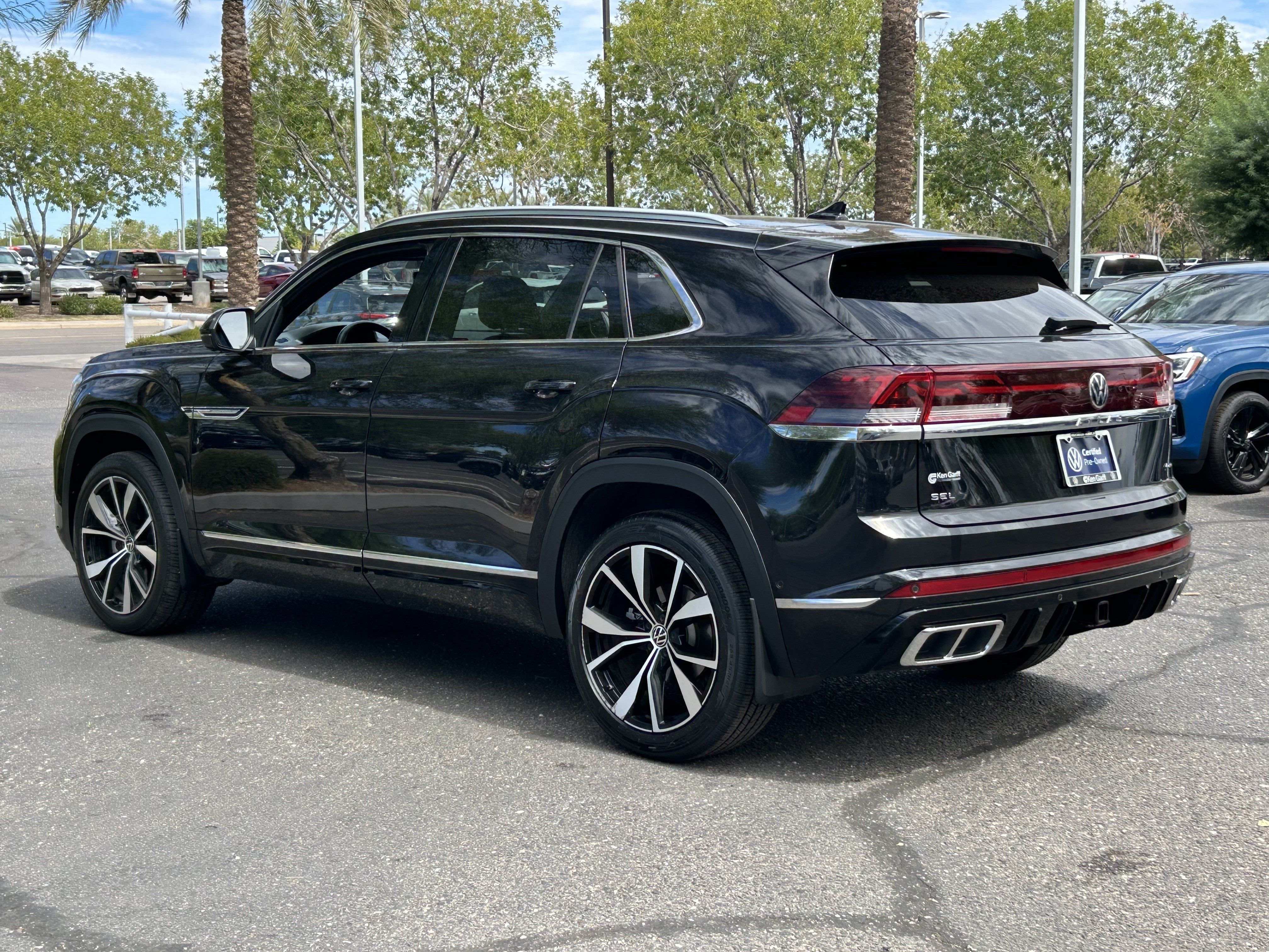 Certified 2024 Volkswagen Atlas Cross Sport SEL Premium R-Line AWD/4WD image 3