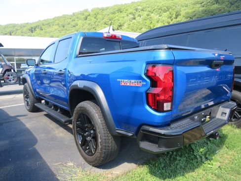 Used 2023 Chevrolet Colorado Trail Boss w/ Technology Package image 4