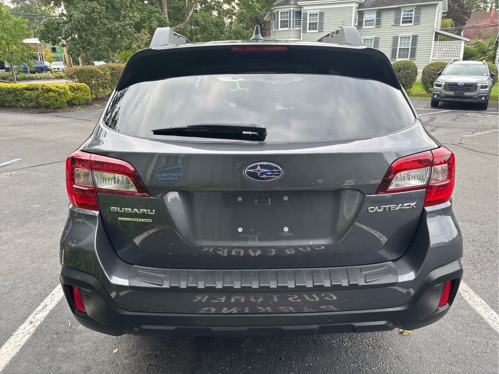 Used 2018 Subaru Outback 2.5i Limited AWD/4WD image 4
