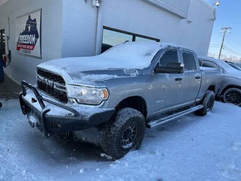 Used 2022 RAM 3500 Tradesman w/ Chrome Appearance Group image 16