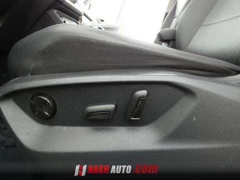 Used 2020 Volkswagen Tiguan SE w/ Panoramic Sunroof Package FWD image 51