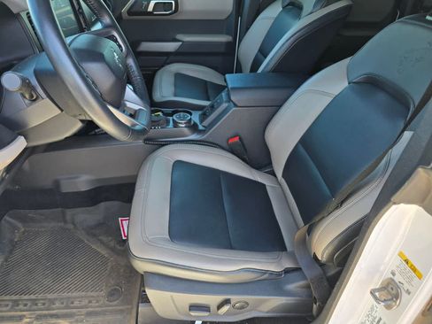 Used 2023 Ford Bronco Wildtrak AWD/4WD image 15