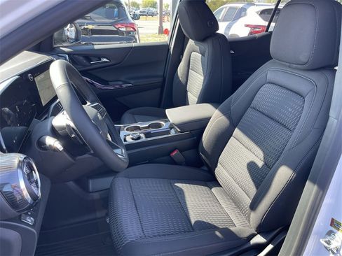 New 2026 Chevrolet Equinox LT w/ LPO, Floor Liner Package image 11