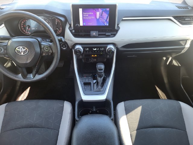 Used 2025 Toyota RAV4 XLE FWD image 23