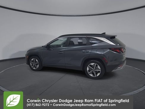 Used 2025 Hyundai Tucson SEL FWD image 10
