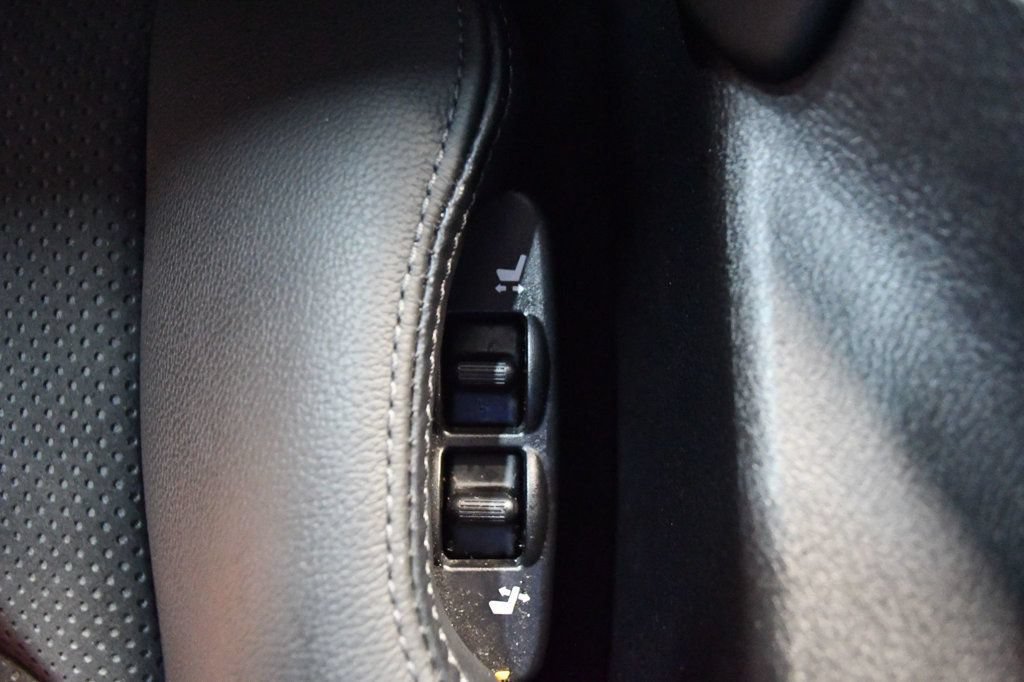 Used 2024 Nissan Z Performance w/ Floor Mat Package RWD image 61