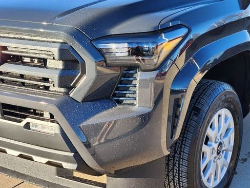 New 2026 Toyota Tacoma SR5 RWD image 7