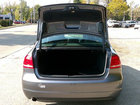 Used 2015 Volkswagen Passat 1.8T Limited Edition image 11