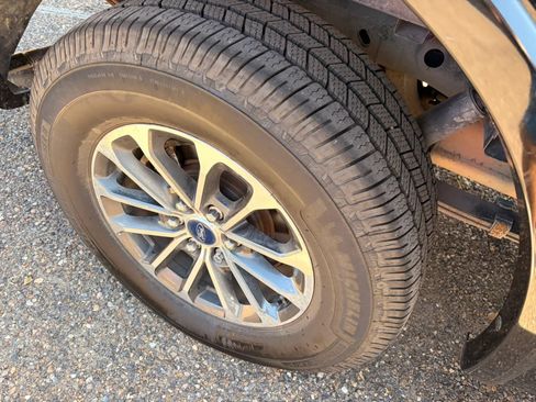 Used 2016 Ford F150 XLT w/ Equipment Group 301A Mid RWD image 24