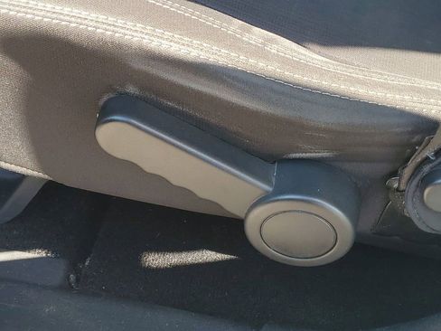 Used 2017 Jeep Wrangler Unlimited Sahara w/ Connectivity Group image 10