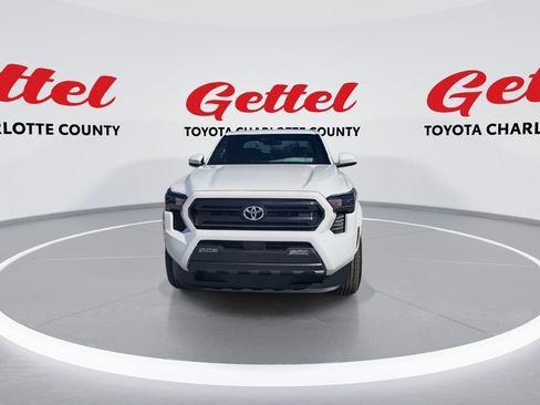 New 2025 Toyota Tacoma SR5 image 3