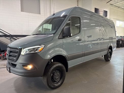 New 2026 Mercedes-Benz Sprinter 2500 image 2