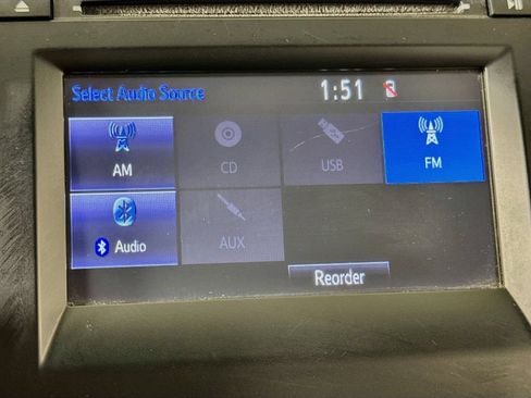 Used 2017 Toyota Camry LE FWD image 16