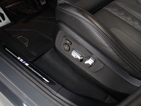 Used 2026 BMW X5 M Competition w/ Executive Package image 33