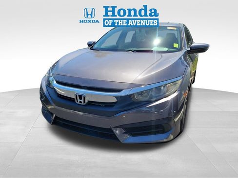 Used 2017 Honda Civic EX image 3