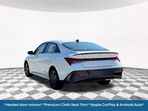 New 2026 Hyundai Elantra SEL Sport image 8