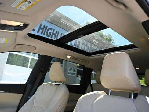 Used 2023 INFINITI QX60 Luxe w/ Cargo Package AWD/4WD image 9