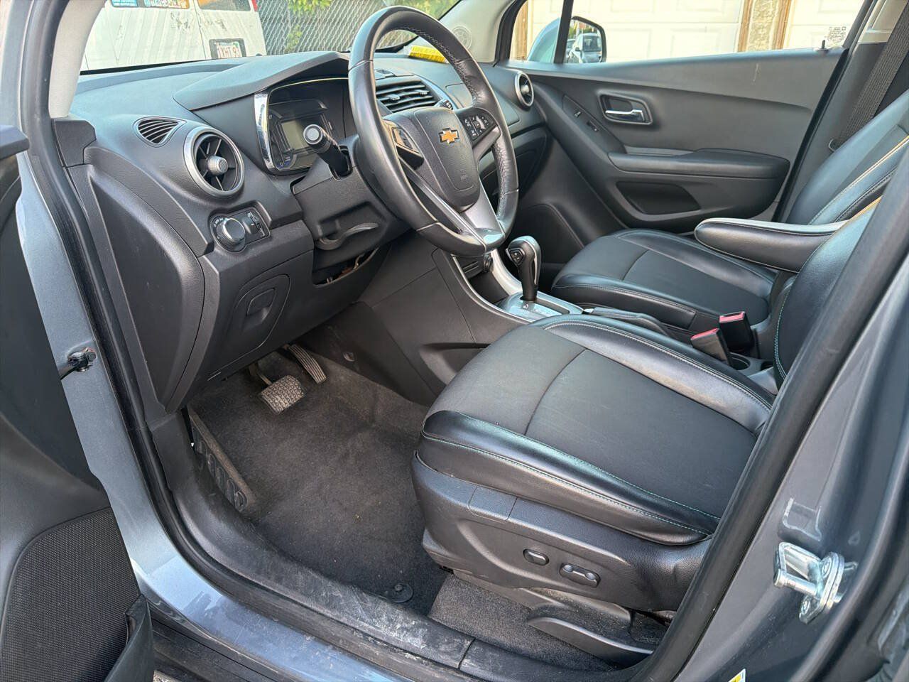 Used 2015 Chevrolet Trax LT w/ LT Plus Package AWD/4WD image 7