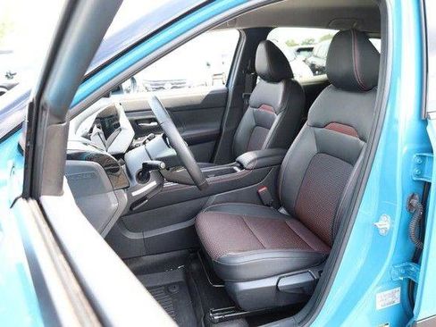 Used 2025 Nissan Kicks SR AWD/4WD image 8
