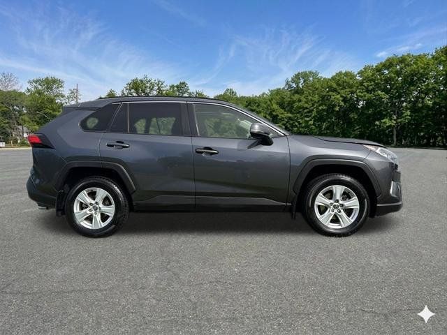 Used 2020 Toyota RAV4 XLE w/ Convenience Package AWD/4WD image 10
