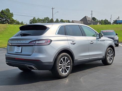 Used 2023 Lincoln Nautilus Reserve w/ Cargo Utility Package FWD image 5