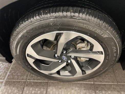 Used 2022 Subaru Forester Touring image 5