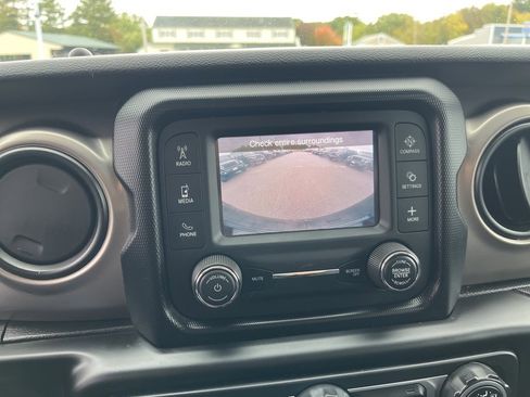 Certified 2021 Jeep Wrangler Unlimited Sport image 28