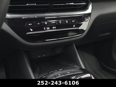 Used 2025 Buick Envista Avenir image 13