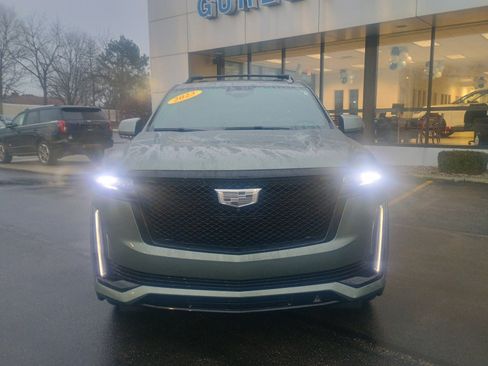 Used 2023 Cadillac Escalade Sport w/ LPO, ONYX Package image 2