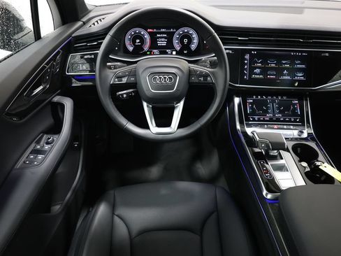 Used 2024 Audi Q7 3.0T Prestige AWD/4WD image 16