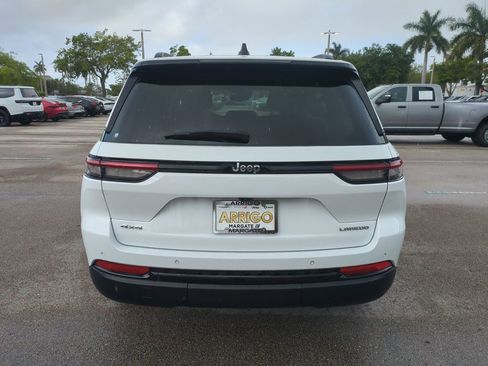 Used 2023 Jeep Grand Cherokee Laredo X image 7