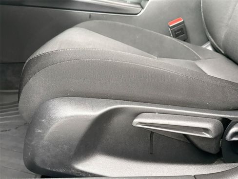 Used 2022 Honda Civic EX image 27