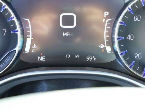 New 2027 Chrysler Pacifica Select FWD image 28