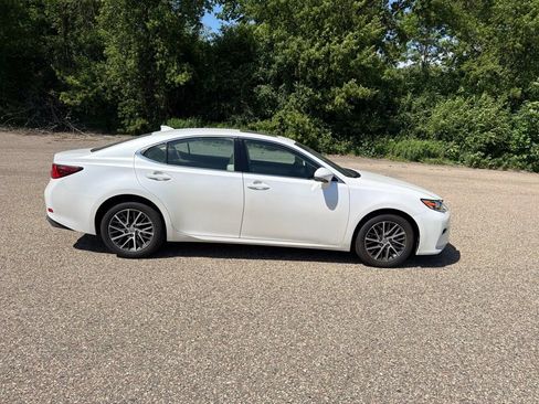 Used 2017 Lexus ES 350 w/ Premium Package FWD image 20